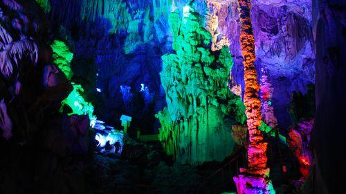 环保型对辊制砂机适应性强破碎比大、噪音小