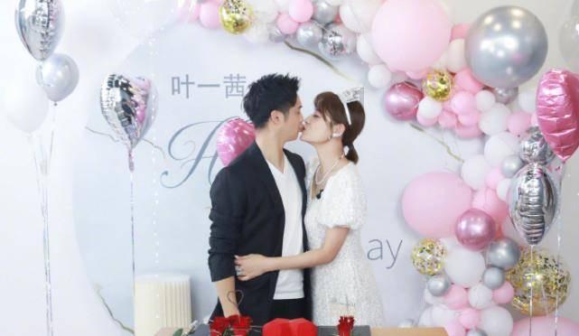 怎么给女朋友父亲般的责任感?—你问我答|有问必答平台