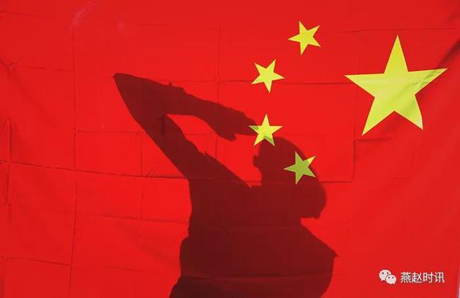 敏捷的白球