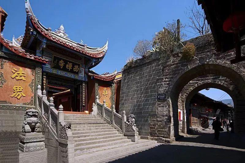 汽车华容道