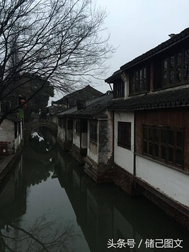 中国中铁:四季度新签表现亮眼,全年合同增速转正(中信建投研报)