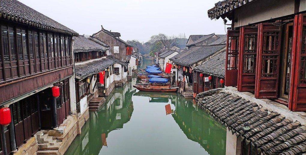 滚动的圆球无敌版